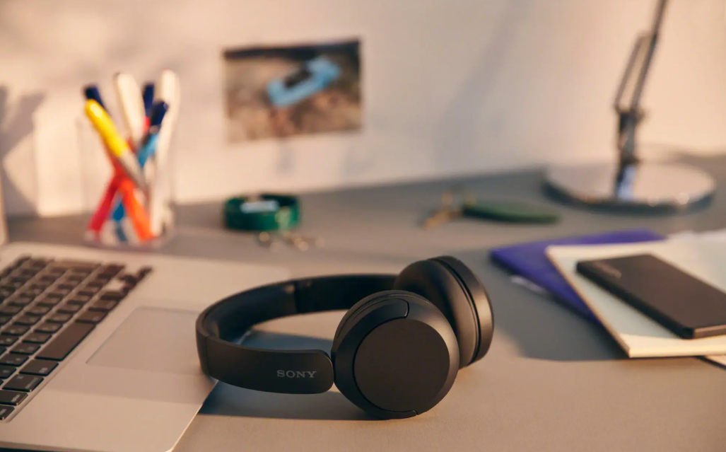 Sony WH-CH520 Wireless Comfort Headphones with Microphone (BB)