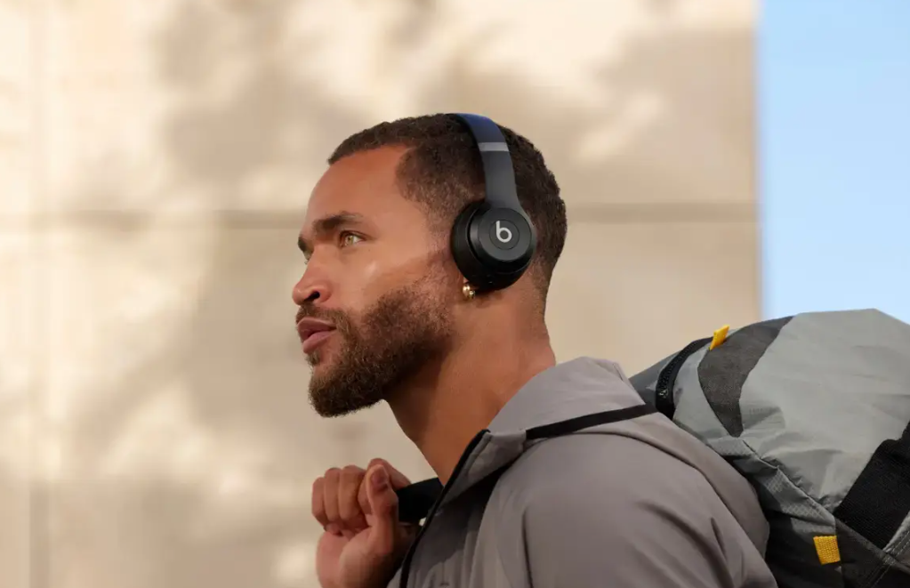 Beats Solo 4 True Wireless On-Ear Bluetooth Headphones (BB)