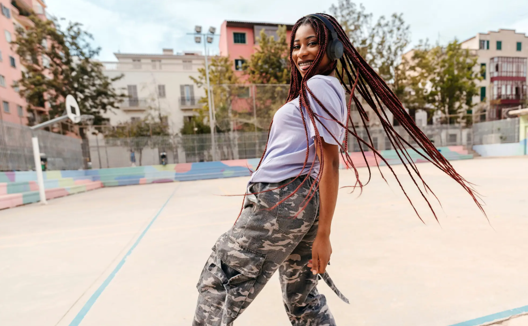 JBL TUNE520BT Wireless On-Ear Bluetooth Headphones with Built in Mic (BB)