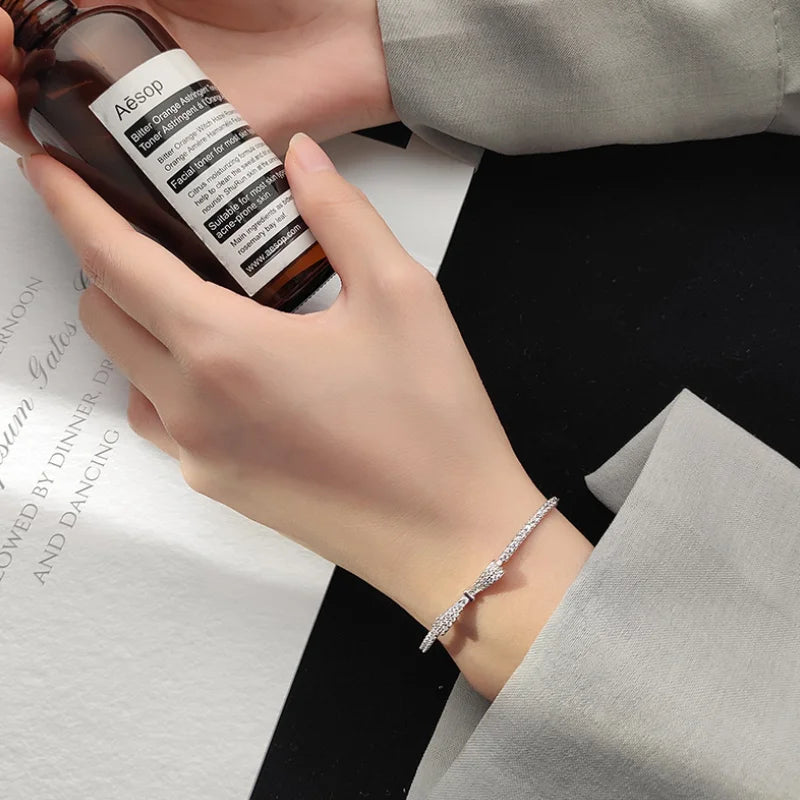 Modern Luxury Crystal Bowknot Bracelet for Women Fashion Simple Adjustable Jewelry Accessory