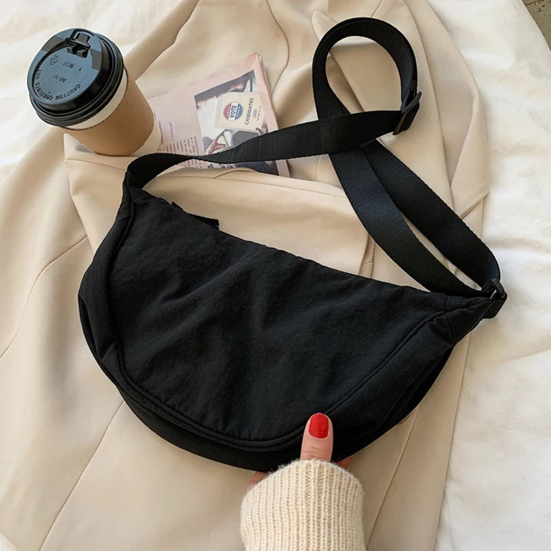 Modern Fashion Nylon Satchel Shoulder Bag for Women Large Capacity Dumpling Crossbody Bag for Travel and Commuting