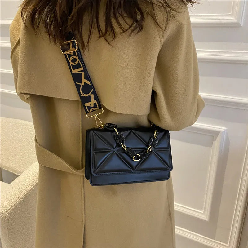 Modern New Trendy Style Women's Leather Chain Purse Shoulder Handbag Messenger Small Square Bag
