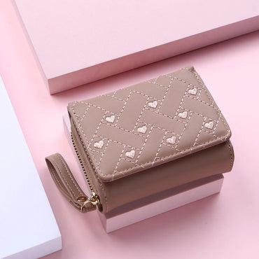 Elegant Embroidered Women's Love Hearts Short Leather Wallet Zipper Closure Large Capacity Card Clutch Versatile Fashion Accessory