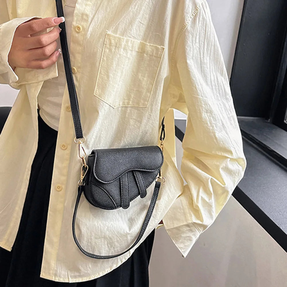 Women's Elegant Compact Saddle Shoulder Handbag Fashion Underarm Hasp Zipper Casual Simple Messenger Crossbody Bag