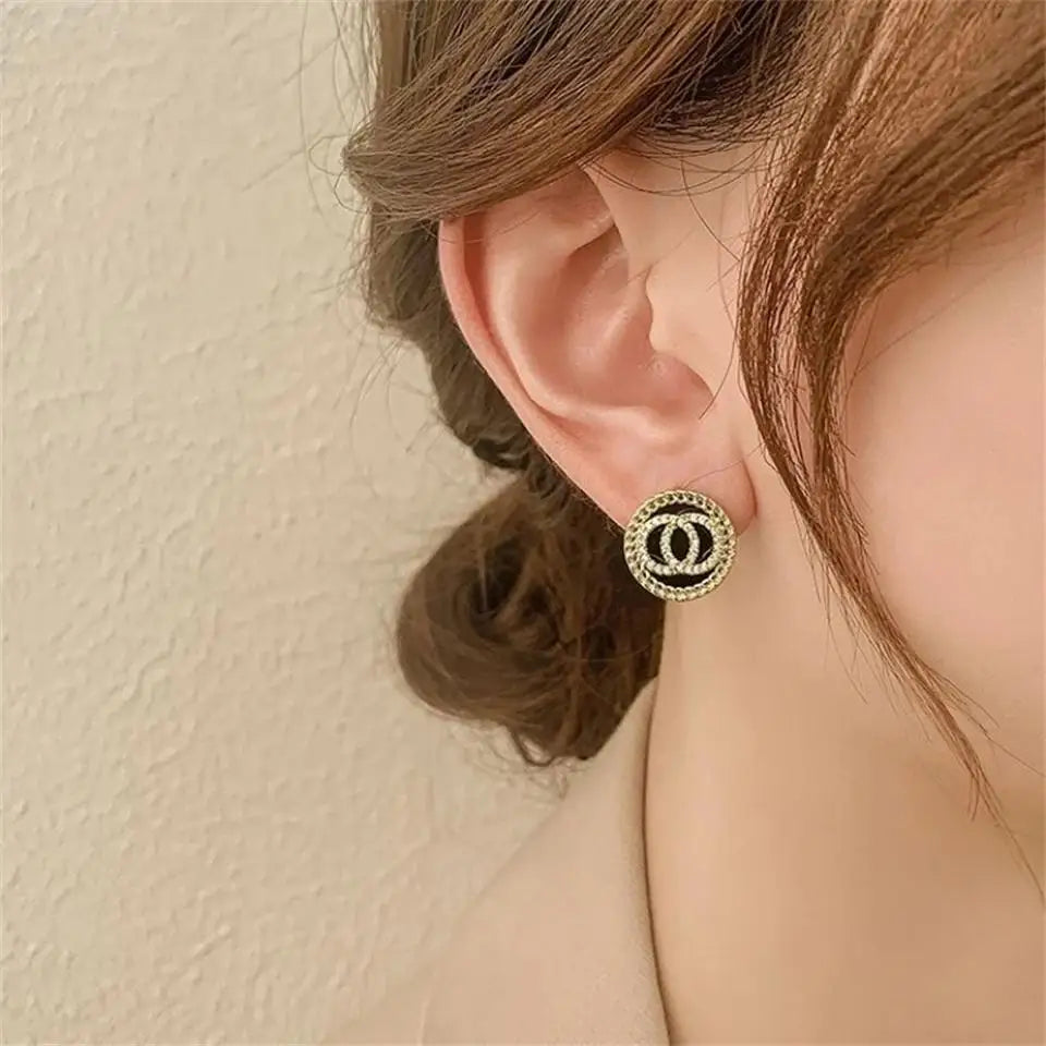 Fashion Crystal Double Circle with Black Enamel Stud Earrings for Women Popular Modern Rhinestones Jewelry Accessories