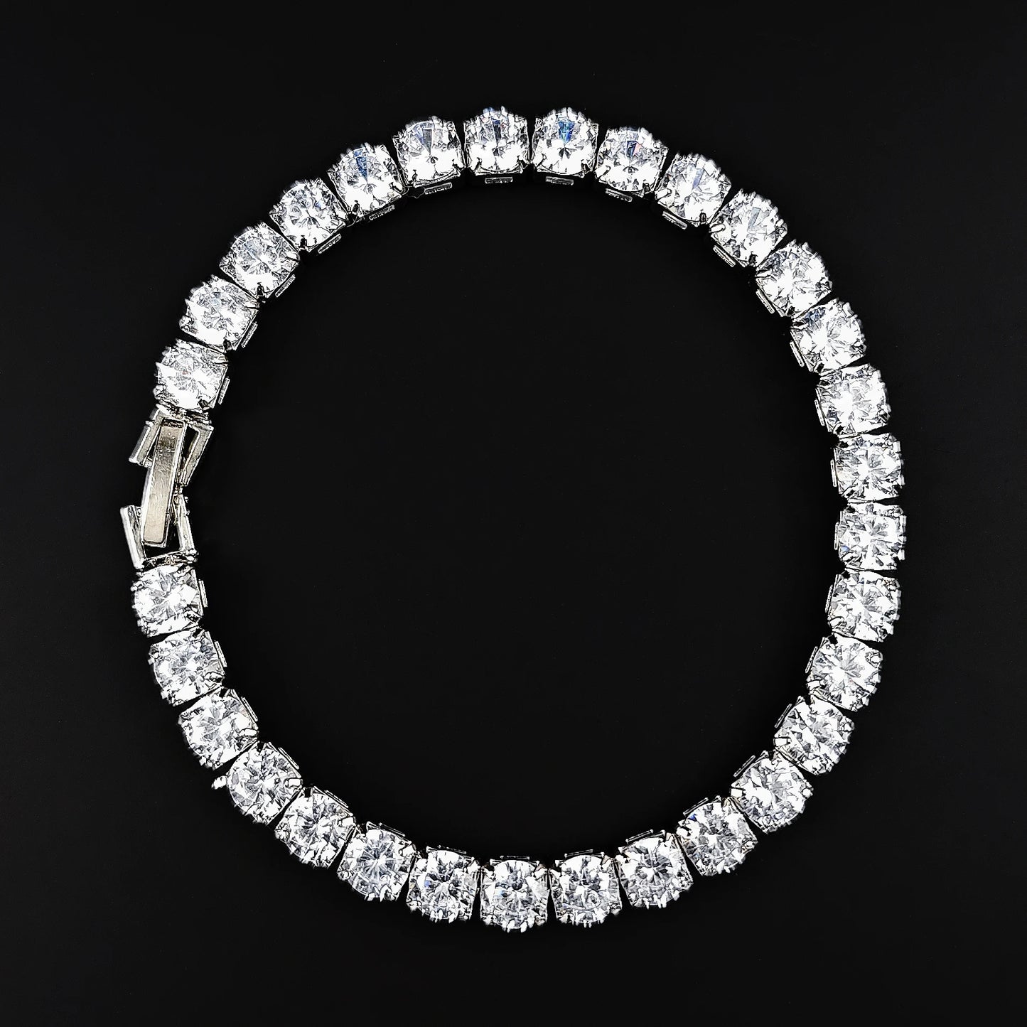 Exquisite Luxury Silver Color Princess Cut Crystal Bracelet Bangle for Women Fashion Jewelry Accessories