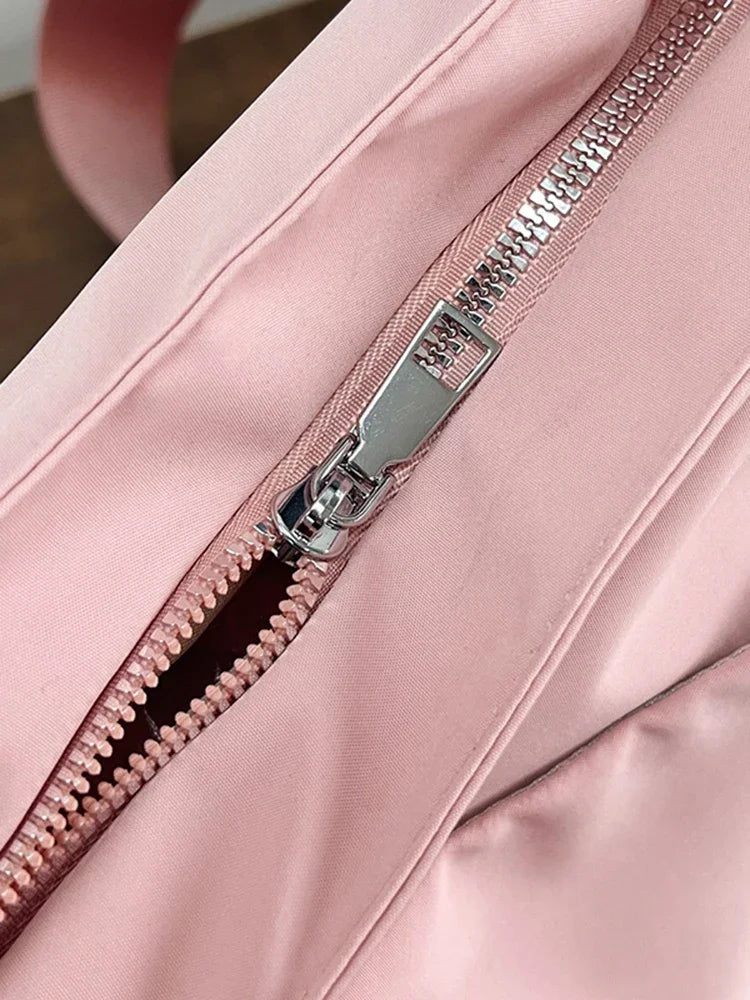 Durable Nylon Large Capacity Shoulder Tote Bag For Women Casual Bag With Multiple Pockets Lightweight Travel Handbag Tote