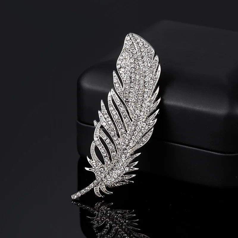 Deluxe Feather Crystal Brooches For Women Girls Fashion Rhinestone Banquet Party Brooch Pin Jewelry Accessories