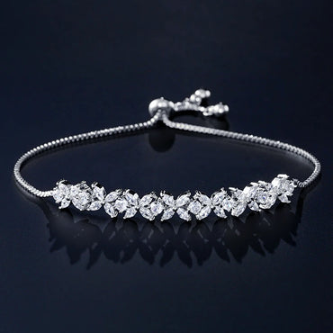 Elegant Shiny Crystal Flowers Sliver Color Adjustable Charm Bracelets for Women Fashion Zircon Jewelry Accessory