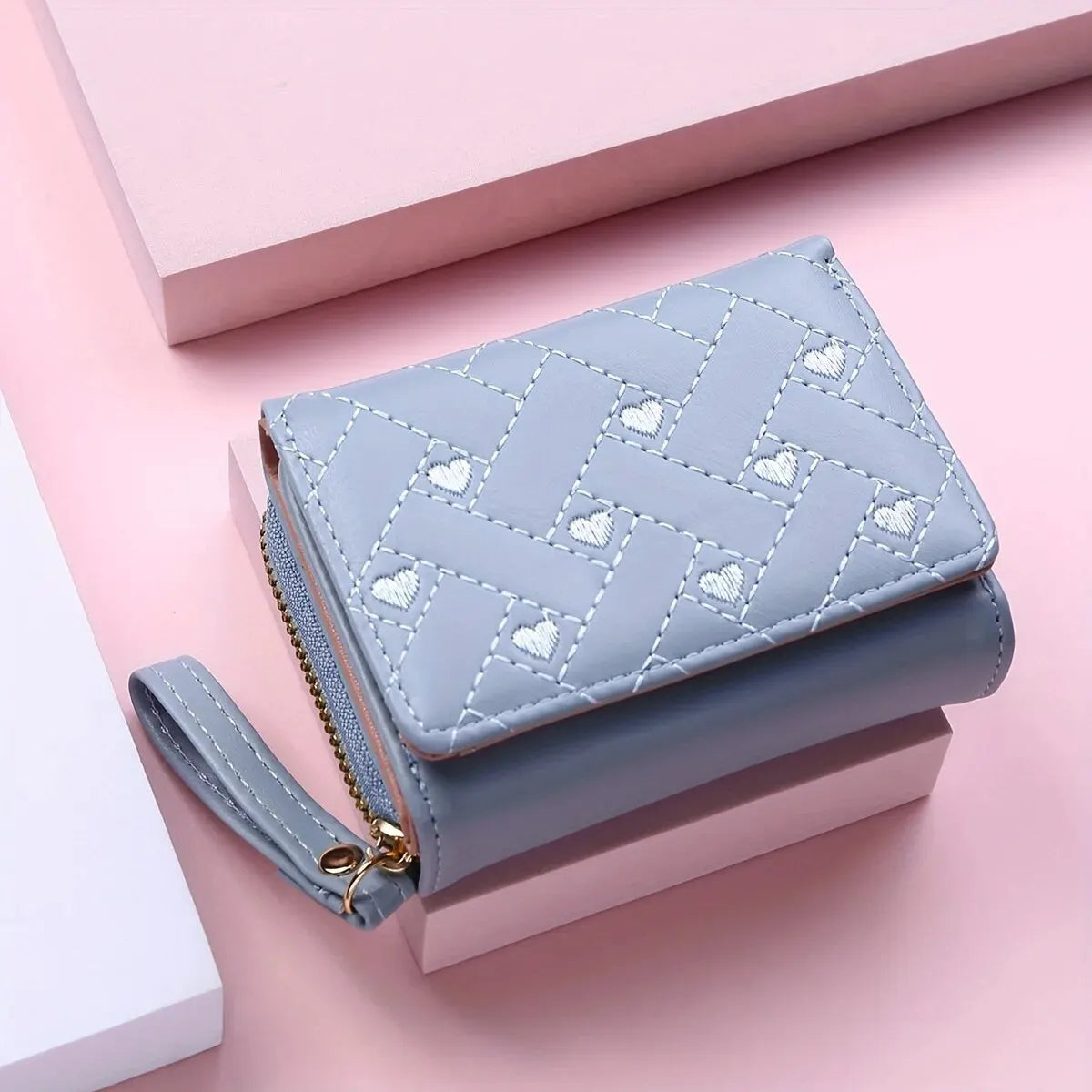 Elegant Embroidered Women's Love Hearts Short Leather Wallet Zipper Closure Large Capacity Card Clutch Versatile Fashion Accessory