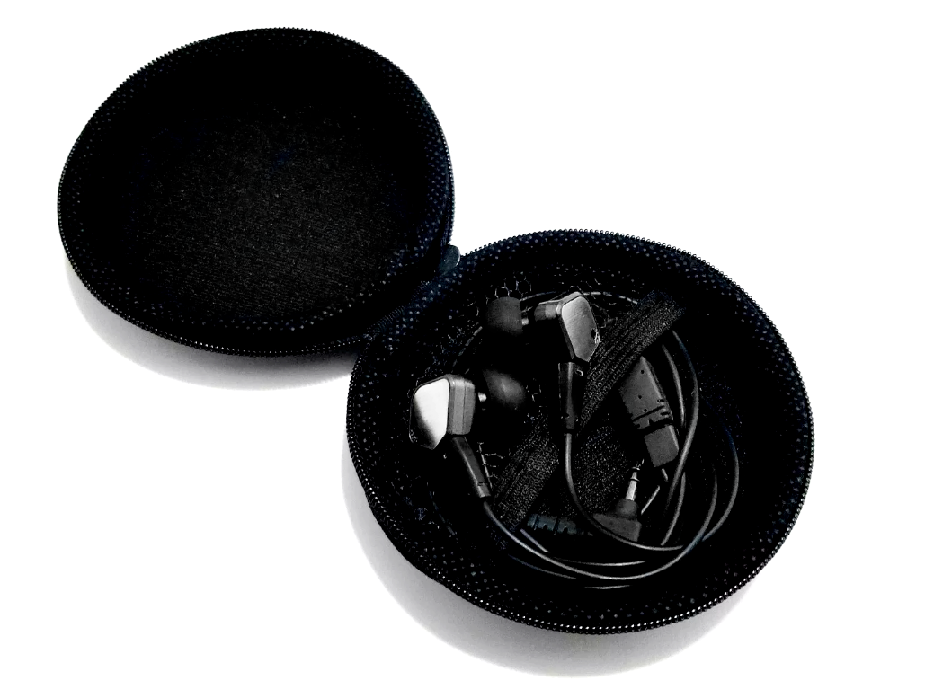 JVC In Ear Wired Earbuds Earphones Headphones with Microphone and Remote (BB)