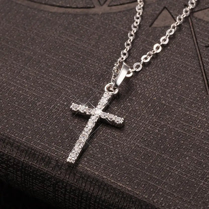 Luxury Crystal Cross Pendant Chain Necklace for Men and Women Fashion Jewelry Accessories