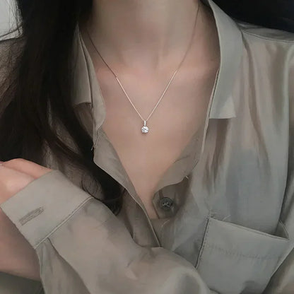 Modern Luxury 925 Sterling Silver Round Crystal Pendant Necklace for Women Minimalist Style Charm Chain Fine Jewelry Accessories
